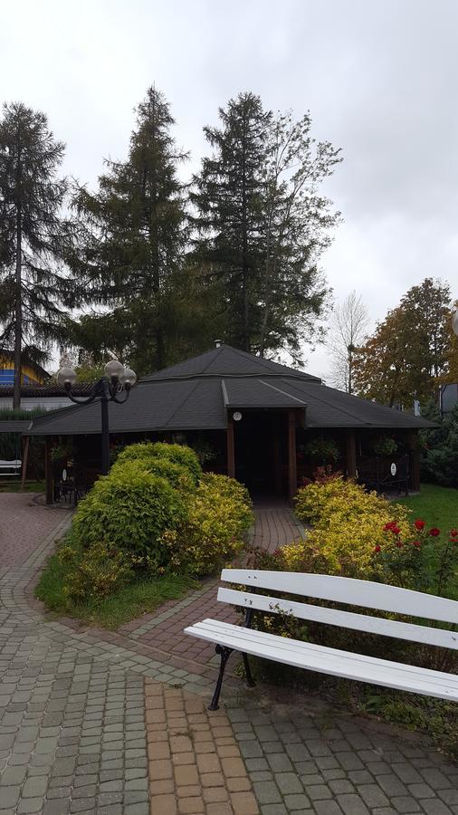 Zielony Dworek Kraśnik Exterior foto